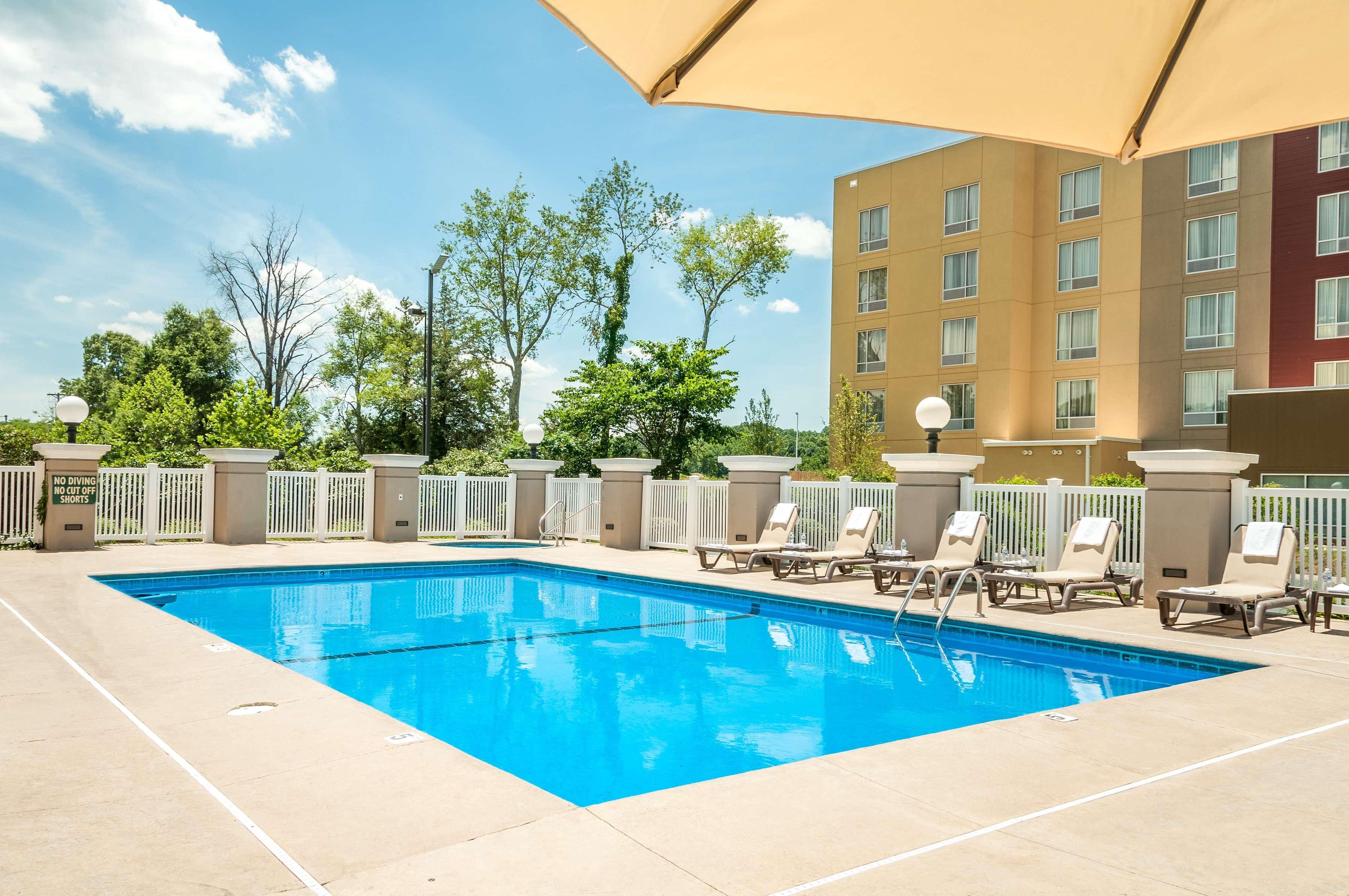 Country Inn & Suites By Radisson, Cookeville, Tn Buitenkant foto