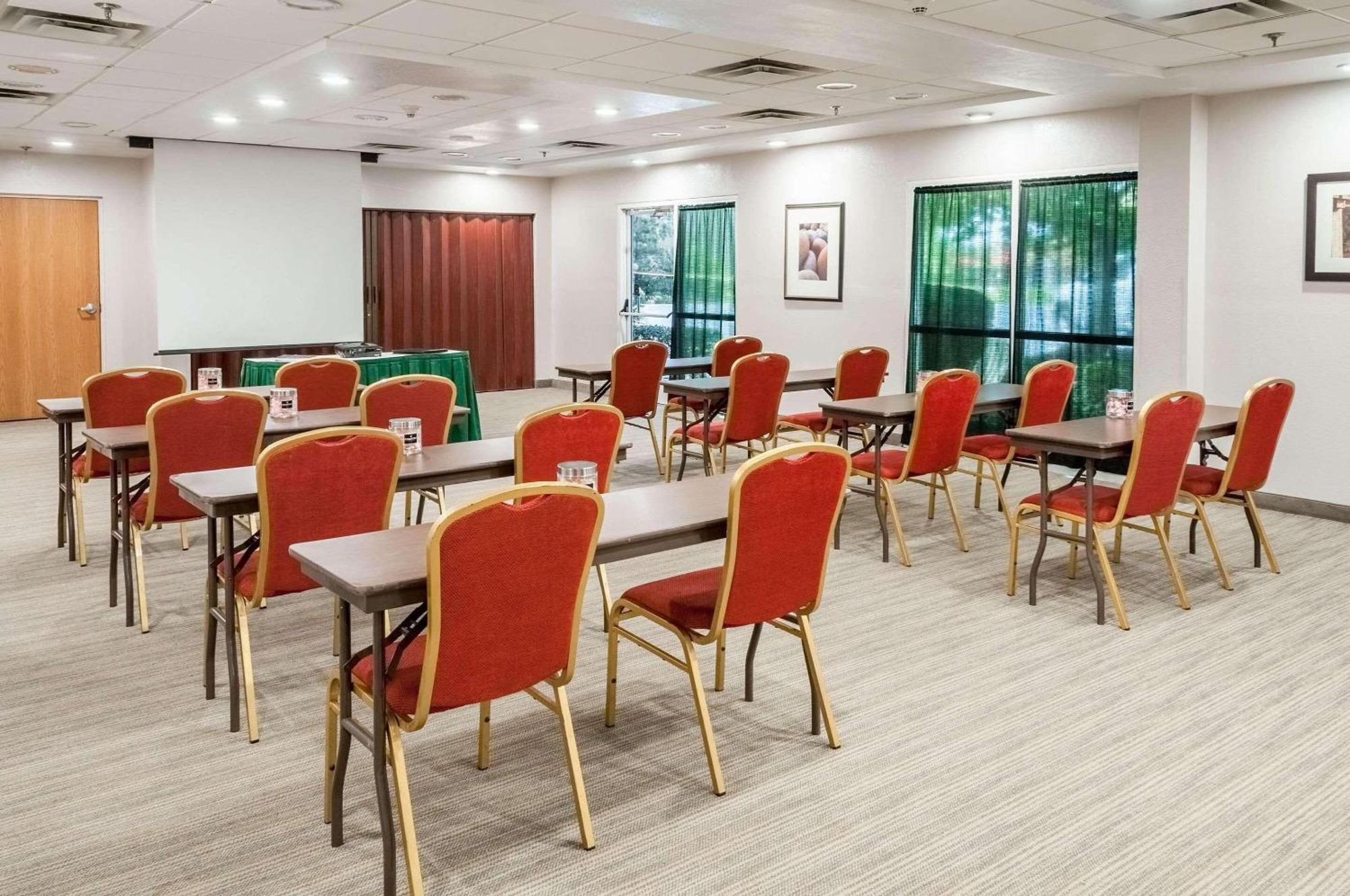 Country Inn & Suites By Radisson, Cookeville, Tn Buitenkant foto